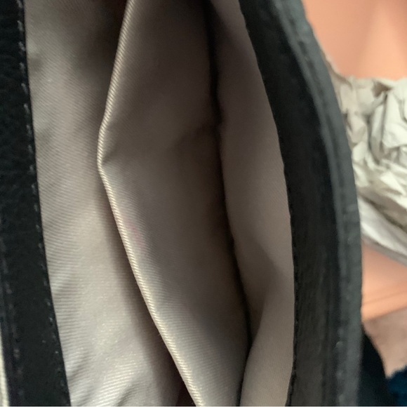 Mario Valentino crossbody bag. - Picture 4 of 8